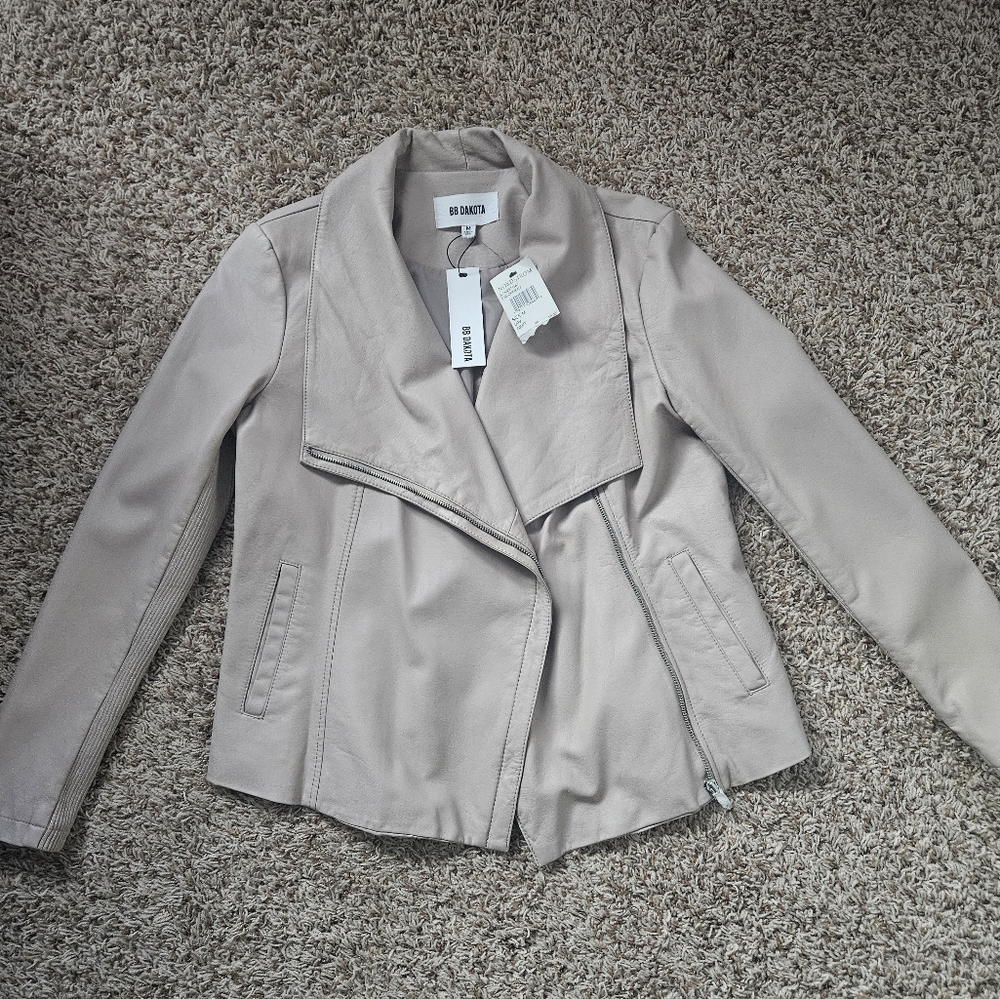 New with tags NWT BB Dakota faut leather jacket